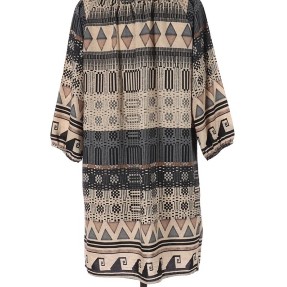 HUG SHIFT SCOOP NECKLINE LONG SLEEVE AZTEC DRESS - Picture 4 of 4